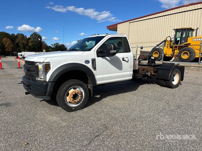 2019 Ford F-550 4x2 XL Versatile Hauler Truck