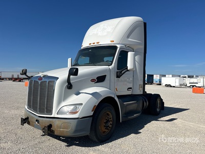 2017 Peterbilt 579 4x2 S/A Day Cab Truck Tractor
