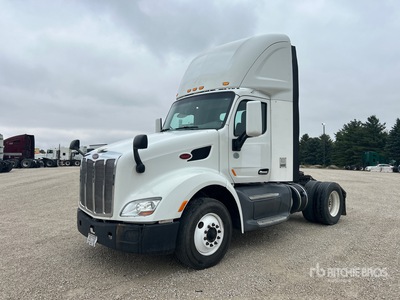 2017 Peterbilt 579 4x2 S/A Day Cab Truck Tractor
