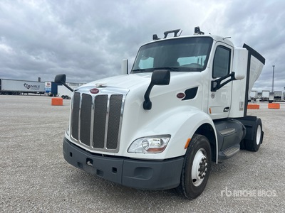 2018 Peterbilt 579 4x2 S/A Day Cab Truck Tractor