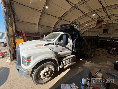 2018 Ford F-750 4x2 S/A Dump Truck