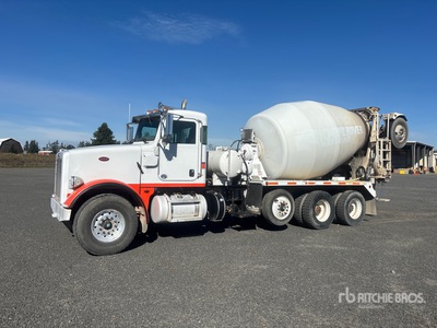 2014 Peterbilt 365 10x4 Mixer Truck