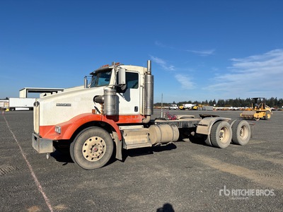 2006 Kenworth T800 6x4 T/A Day Cab Truck Tractor