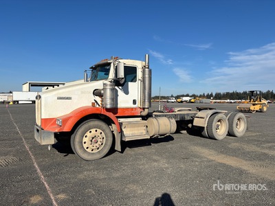 2006 Kenworth T800 6x4 Day Cab Truck Tractor