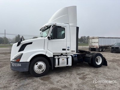 2018 Volvo VNL 4x2 Cabeza Tractora Cabina Corta