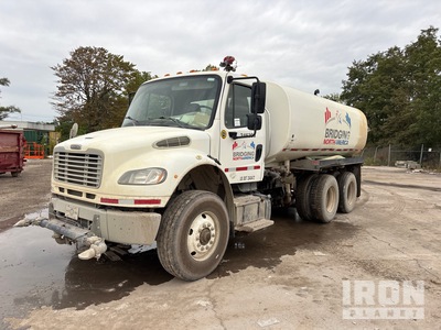 2020 (unverified) Freightliner M2 106 4000 gal 6x4 Camion à eau