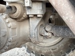 Drivetrain with Rear Axle Oscillating Pin