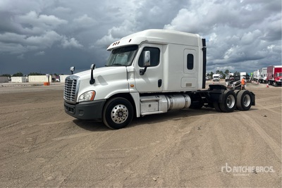 2017 Freightliner Cascadia 125 6x4 T/A Sleeper Truck Tractor