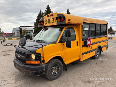 2013 Chevrolet Express 3500 4x2 20-Seat School Bus