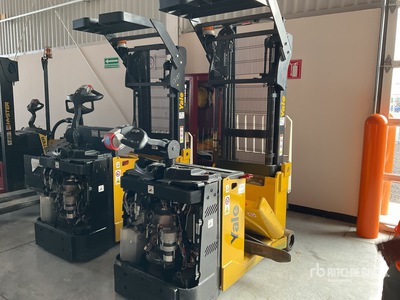 2019 Yale MC10 2200 lb Apilador Electrico / Electric Stacker