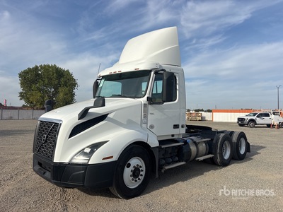 2019 Volvo VNL300 6x4 T/A Day Cab Truck Tractor