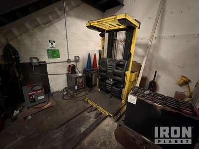 Hyster R30XMS2 3000 lb Kommissionier-Stapler (Inoperable)