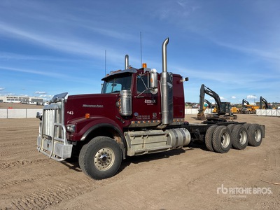 2015 Western Star 4900 8x6 Tri/A Sleeper Truck Tractor