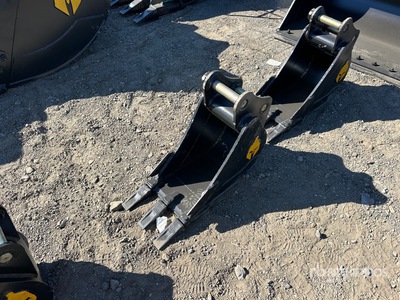 Trojan 35CL 12 in Digging Excavator Bucket - Fits 40mm Cat 303, 303.5, 304, Case, New Holland, Kobelco SK35, Deere/Hitachi 35D/G