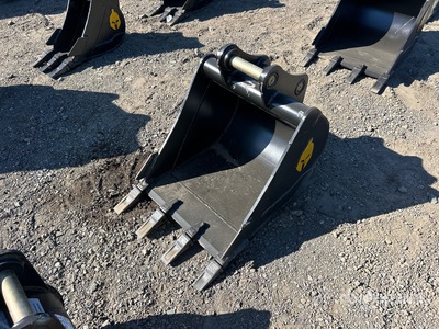 Trojan 50CL 24 in Digging Excavator Bucket - Fits 45mm Cat 305, 305.5 Komatsu PC45/50/55, Hyundai R55, Hitachi/Deere 50D/G, Case, New Holland, Kobelco SK50, Bobcat E50/341/337