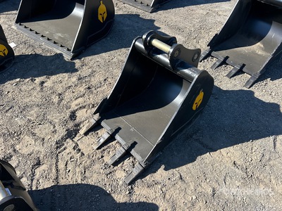 Trojan 50CL 24 in Digging Excavator Bucket - Fits 45mm Cat 305, 305.5 Komatsu PC45/50/55, Hyundai R55, Hitachi/Deere 50D/G, Case, New Holland, Kobelco SK50, Bobcat E50/341/337