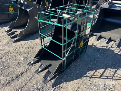Trojan 120CL 24 in Digging Excavator Bucket - Fits 65mm Cat 311/312/313/314 Kobelco 140, Deere/Hitachi ZX120/135, Case 130/135, Doosan DX140