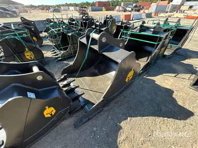 Trojan 200CL 54 in Digging Excavator Bucket - Fits 80mm Cat 320/321/323, Hyundai R210, Komatsu PC200/220, Deere 160/200/225, Kobelco SK210, Case 210/225, Doosan DX225