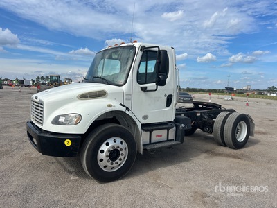2014 Freightliner M2 106 4x2 Cabeza Tractora Cabina Corta