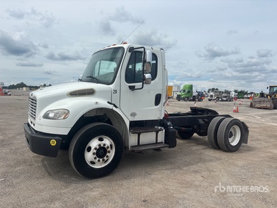 2013 Freightliner M2 106 4x2 S/A Day Cab Truck Tractor