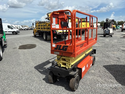 JLG Electric Scissor Lift
