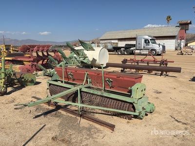 8 ft Seed Drill