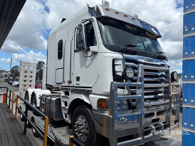 2015 Freightliner Argosy 6x4 Cabine avancée avec couchette tandem