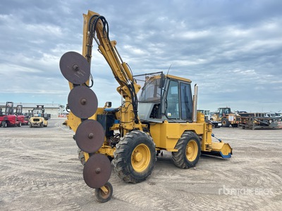 Landcat 4x4 Brush Cutter / Tree Topper