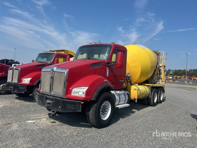2018 Kenworth T880 6x4 شاحنة خلاط (Inoperable)