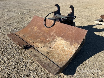 Brandt 84 in Q/C Excavator Chuck Blade - Fits John Deere 290G LC