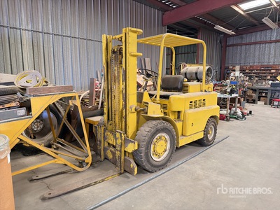 Allis Chalmers FP60-24-2PS 6000 lb Forklift