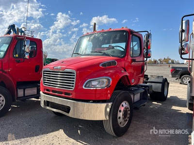 2013 Freightliner M2 106 4x2 S/A Day Cab Truck Tractor