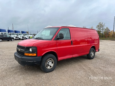 2011 Chevrolet Express 2500 Cargo Van