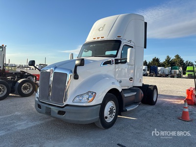 2016 Kenworth T680 4x2 S/A Day Cab Truck Tractor