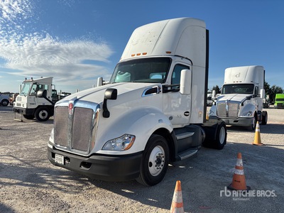 2019 Kenworth T680 4x2 S/A Day Cab Truck Tractor