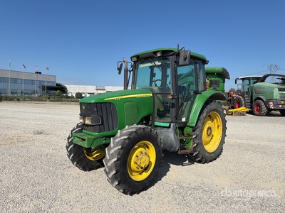 2005 John Deere 6220 4WD Tractor