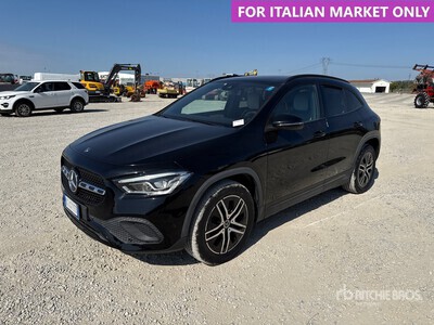 2020 Mercedes-Benz GLA200  سيارة رياضية متعددة الاستخدامات