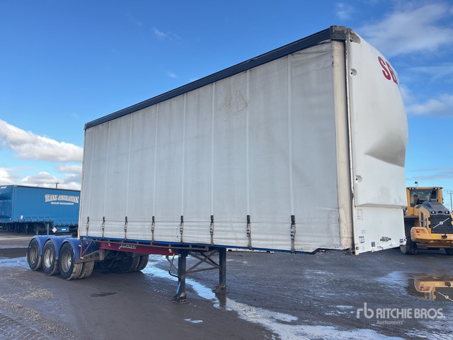 Curtain Side Trailers