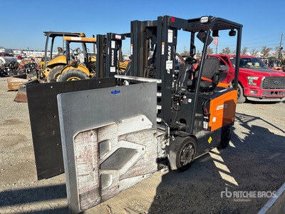 2022 Doosan BC25S-7 3000 lb Chariot Élévateur Électrique