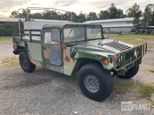 1993 AM General M1097 HMMWV 2 Door Soft Top w/Truck Body