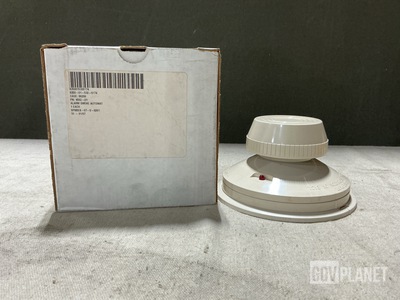 (31) Pioneer Industries 4562-21 Automatic Smoke Alarms