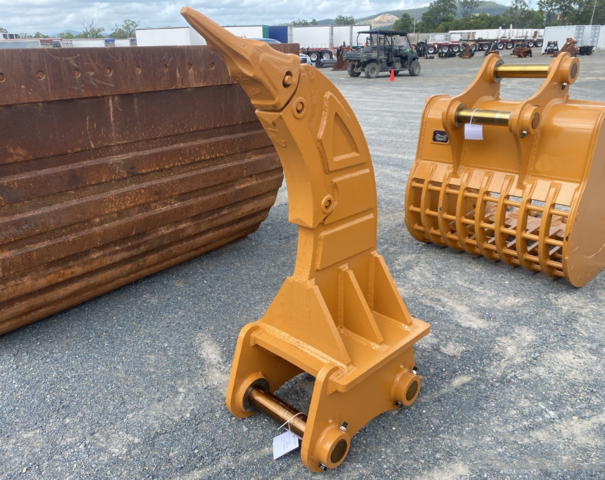 2026 Warrior WRC20-025 Excavator Ripper - Fits Cat 320 / 20 - 25 ton (Unused)