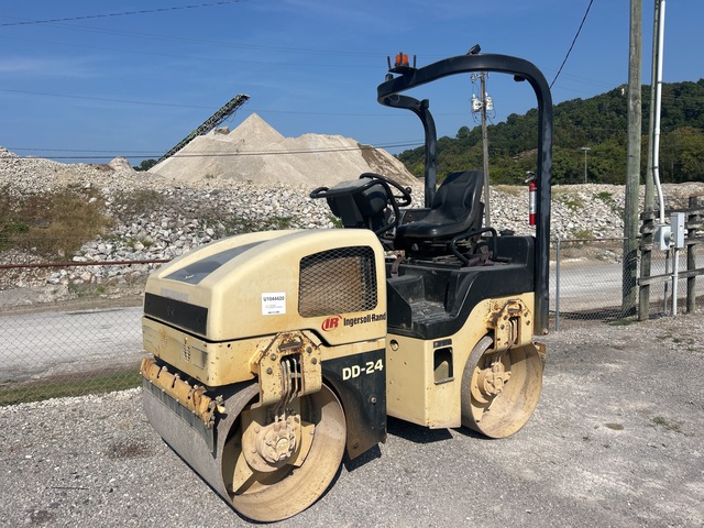 2006 Ingersoll-Rand DD-24 Double Drum Roller