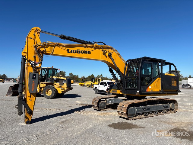 を見 Excavators