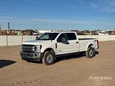 2019 Ford F-350 XLT 4x4 Crew Cab Pickup