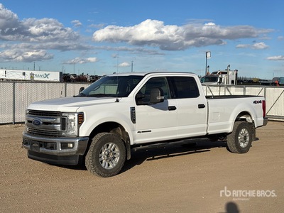 2019 Ford F-350 XLT 4x4 Crew Cab Pickup