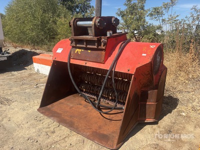 2013 Width 67" Rozdrabniacz paszy