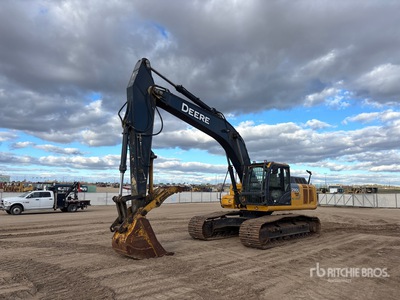 2015 John Deere 290G LC حفارة بجنزير