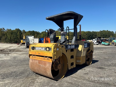 2006 Cat CB434D Compacteur  double bille
