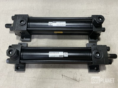 (2) Parker-Hannifin 2.00CC2HLTVS14AC9.500 Linear Actuating Cylinders